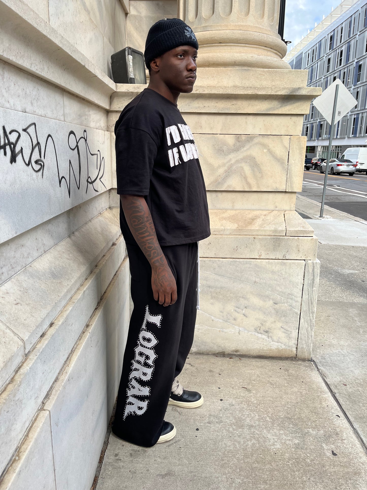 Noir "Essential" Sweats