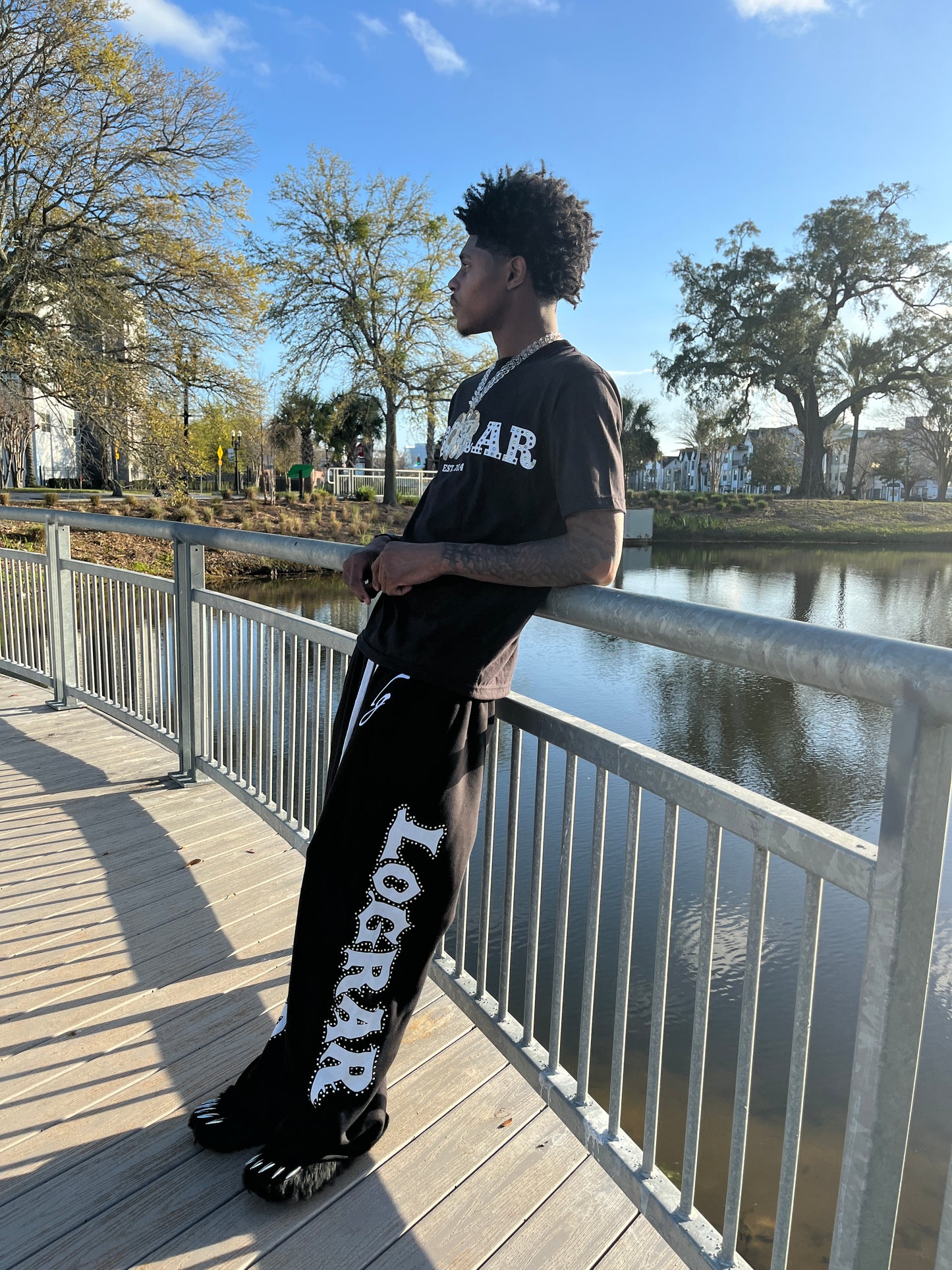 Noir "Essential" Sweats